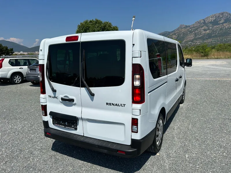 Renault Trafic (KATO НОВА) Image 6