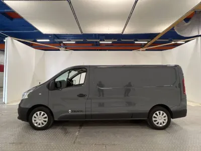 Renault Trafic L2 145hk Värmare Dragkrok B-Kamera MOMS